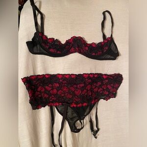Sexy Lace Black with Red Hearts Lingerie by Shirley of Hollywood size S/M